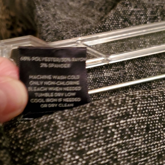 Dressy Capris - Picture 4 of 4